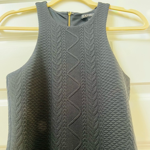 Like new stunning black Express dress size 2 with stretch - Picture 5 of 8